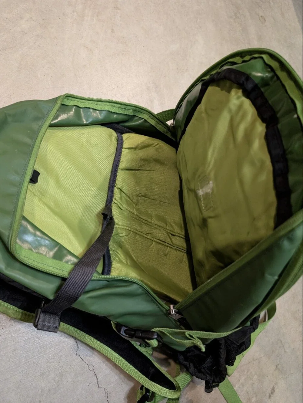 The North Face Green and Black Hot Shot Backpack Daypack